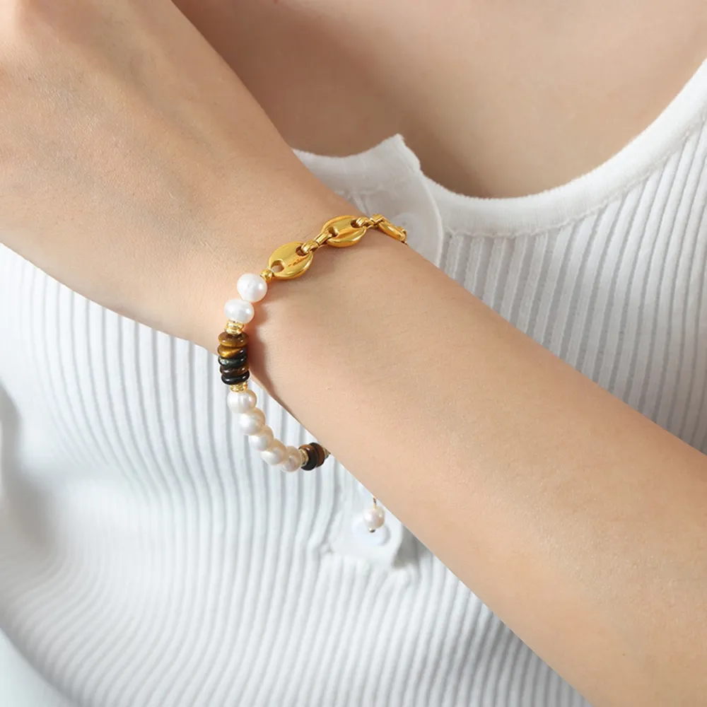 18K Gold-Plated Titanium Steel Bracelet - Gold - Image 5