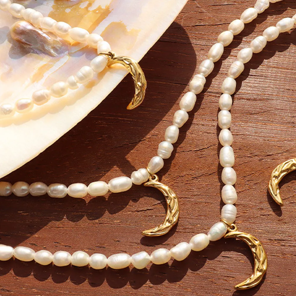 Pearl Titanium Steel Moon Shape Pendant Necklace - Gold - Image 3