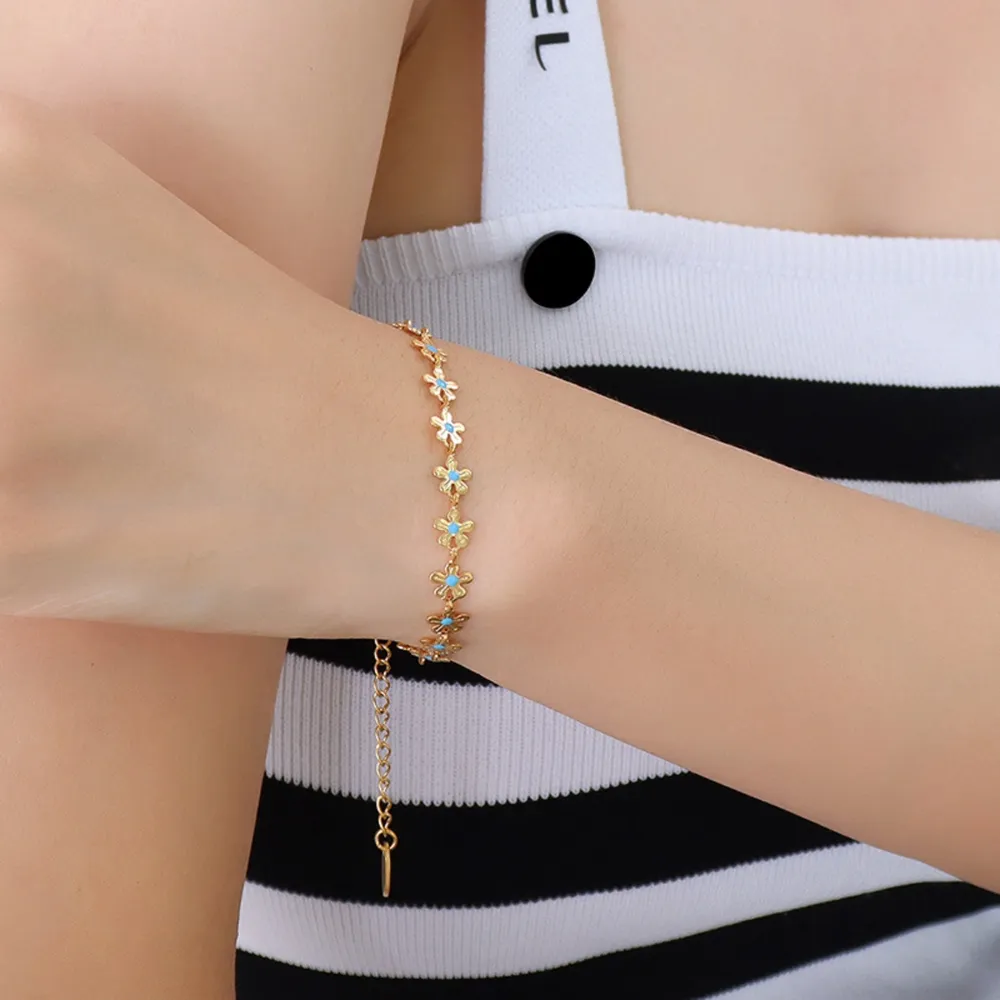 Titanium Steel Drip Oil Flower Bracelet - Gold - Image 4