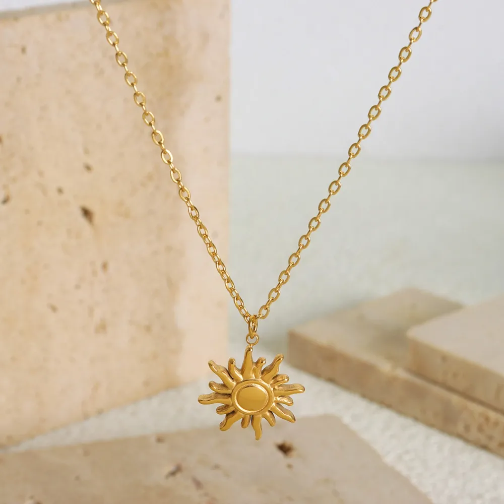 Titanium Steel Sun Shape Pendant Necklace - Gold - Image 5